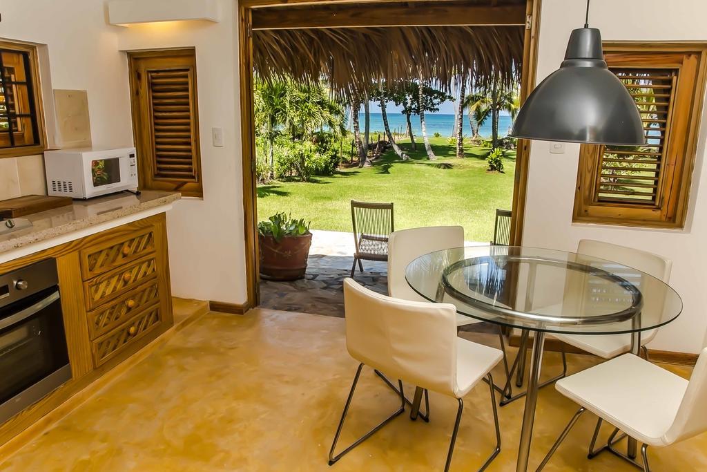 Jasmine La Playita - Ocean Front Apartment Las Galeras Exterior photo